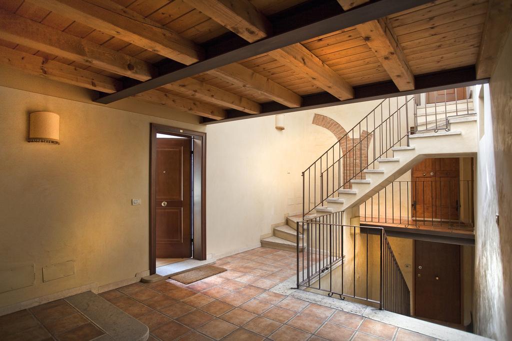 La Colombina Apartment Verona Ruang foto